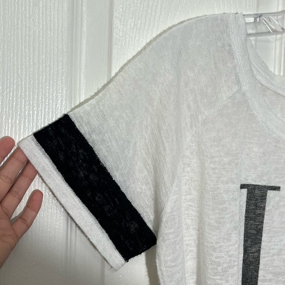 ABERCROMBIE & FITCH Black and White Love Sucks Ladies Short Sleeve Top | Large - Picture 4 of 5